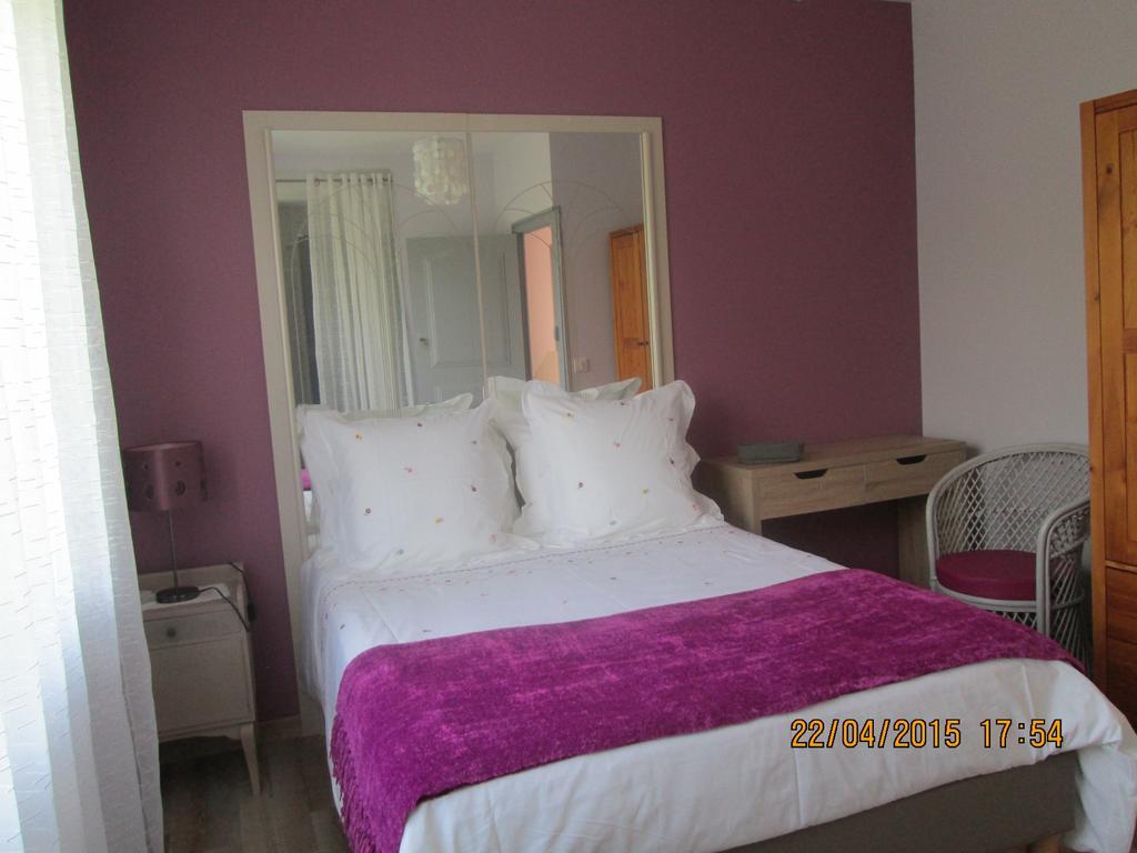 Chambre D'Hotes Du Bois Joli Mesnard-la-Barotiere Ruang foto