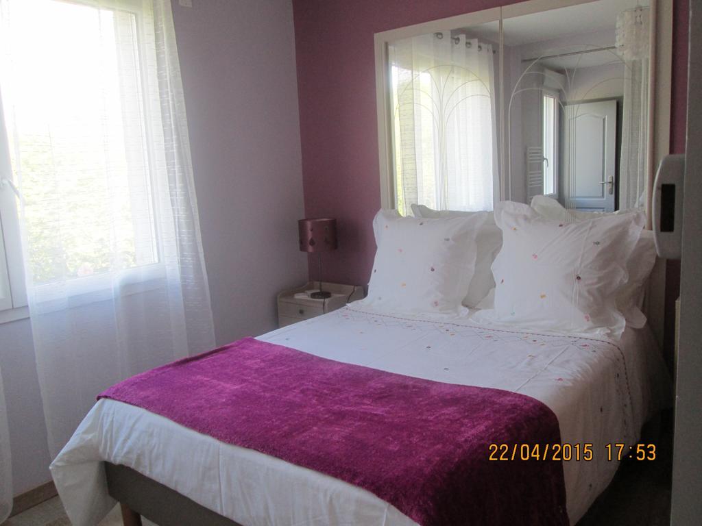 Chambre D'Hotes Du Bois Joli Mesnard-la-Barotiere Ruang foto