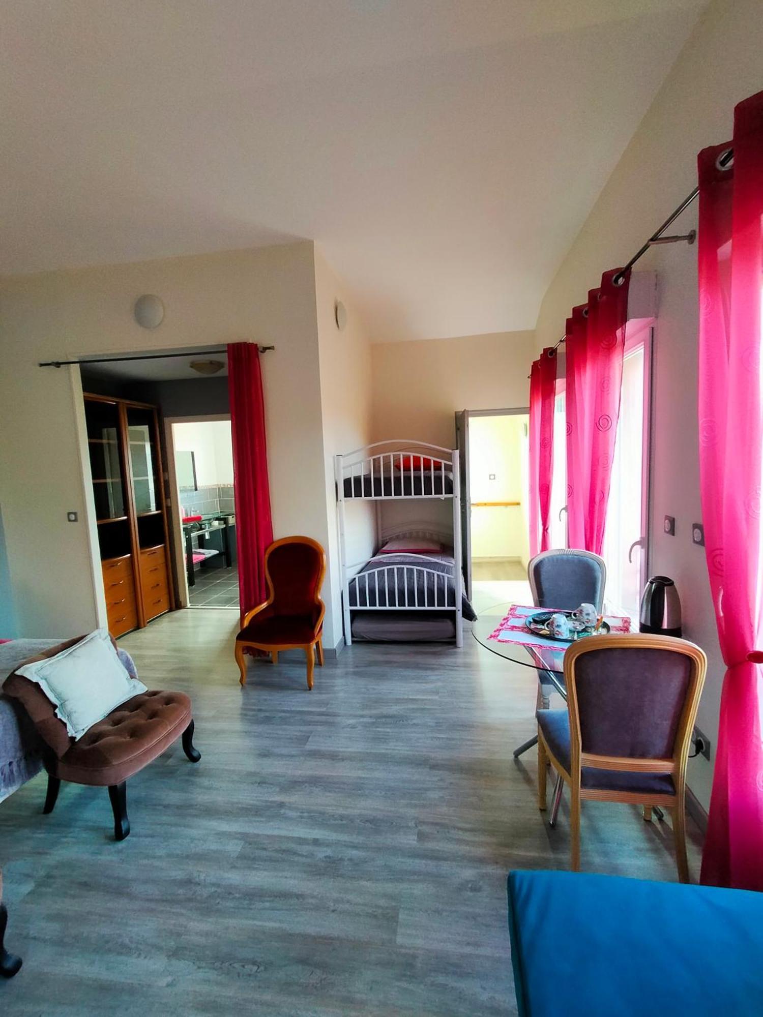 Chambre D'Hotes Du Bois Joli Mesnard-la-Barotiere Bagian luar foto